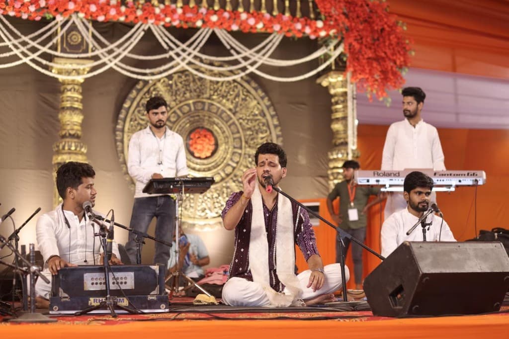 हनुमंत कथा — लाइव भजन प्रस्तुति