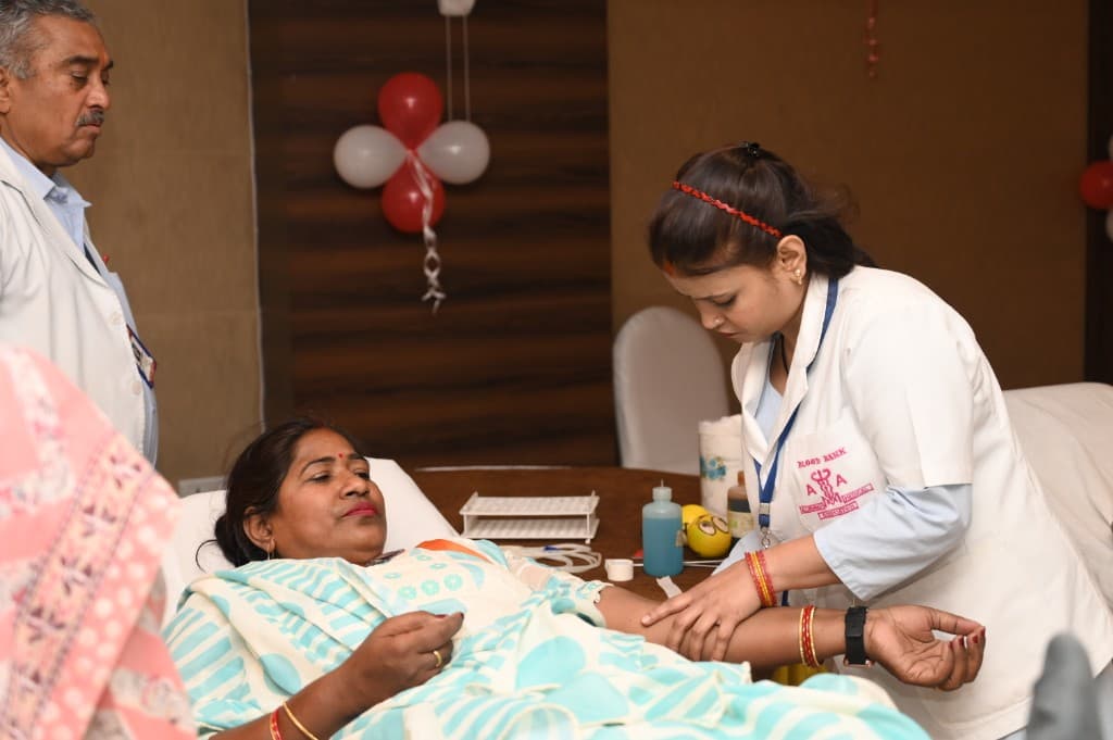 रक्तदान — मिलकर जीवन बचाना